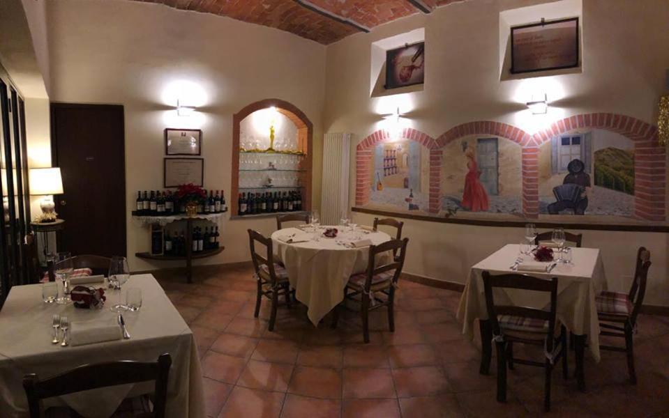 Locanda Osteria La Milonga Agliano Terme Exteriér fotografie